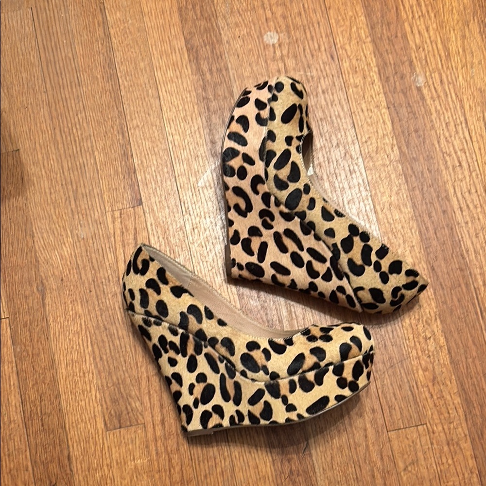 Steve Madden  Animal Leopard  print Wedge Shoes